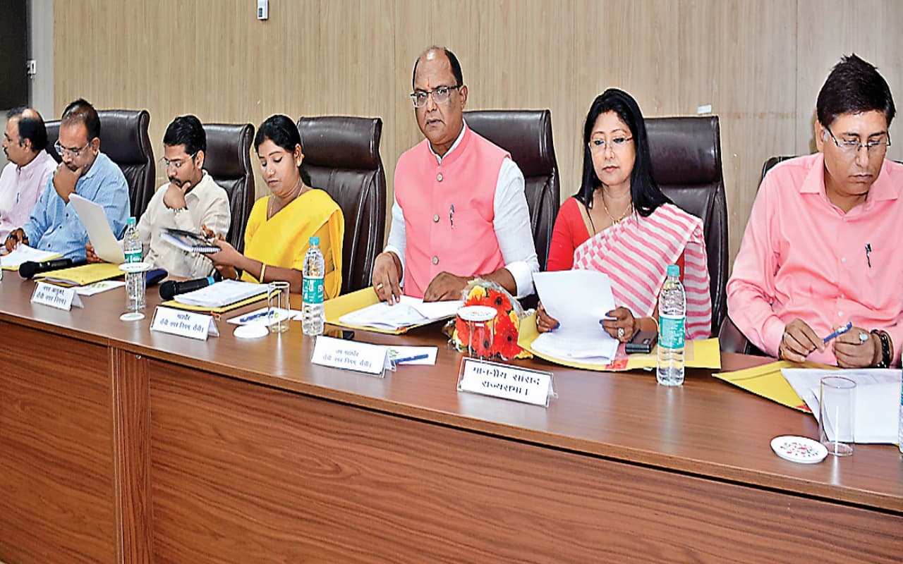 रांची नगर निगम ने वर्ष 2023-24 के लिए बजट किया पेश, 2801 करोड़ रुपये से संवरेगी राजधानी