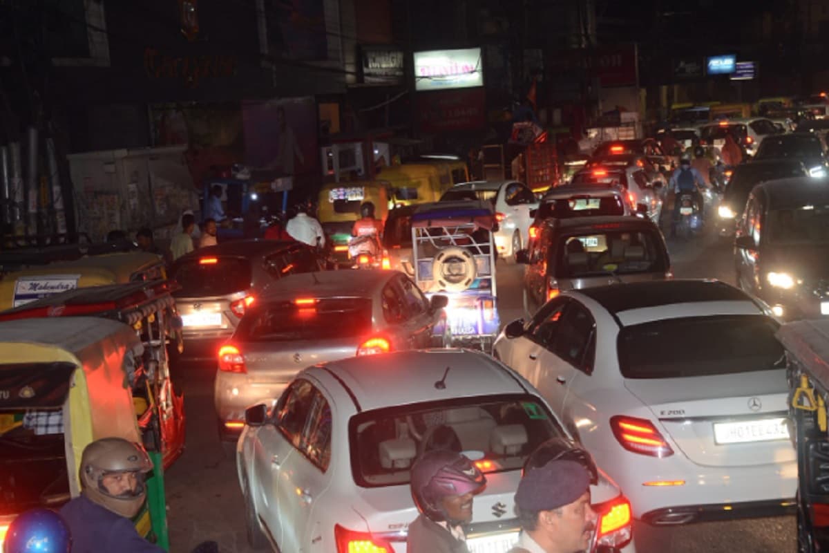 राजधानी रांची का ओवरब्रिज ब्लॉक, जाम की वजह से वाहनों की लगी लंबी लाइन, जानें क्या है वैकल्पिक मार्ग