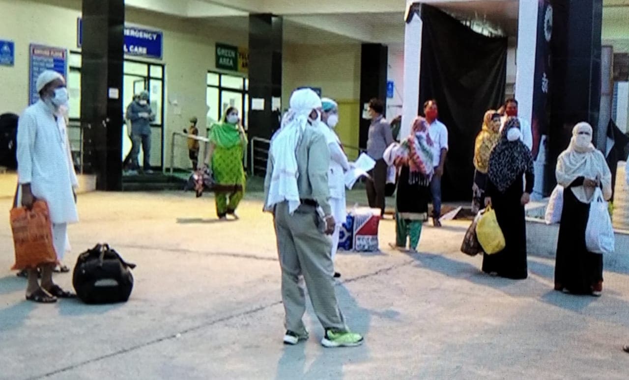 Corona Cases In India: कोरोना का कहर जारी, 1200 से अधिक एक्टिव केस, 12 की मौत