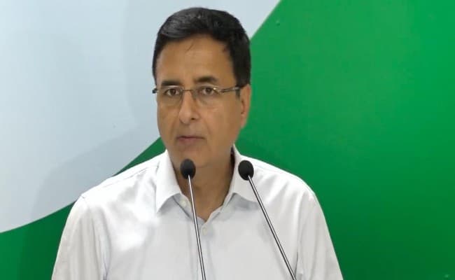 कांग्रेस ने सांसद निधि के निलंबन पर सवाल उठाया ,लेकिन वेतन में कटौती का स्वागत किया