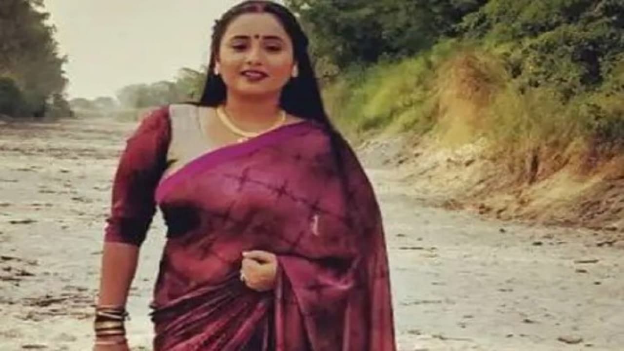 भोजपुरी अभिनेत्री रानी चटर्जी का असली नाम है साहीबा शेख, जानें मंदिर की किस घटना ने बदली पहचान भोजपुरी अभिनेत्री रानी चटर्जी का असली नाम है साहीबा शेख, जानें मंदिर की किस घटना ने बदली पहचान