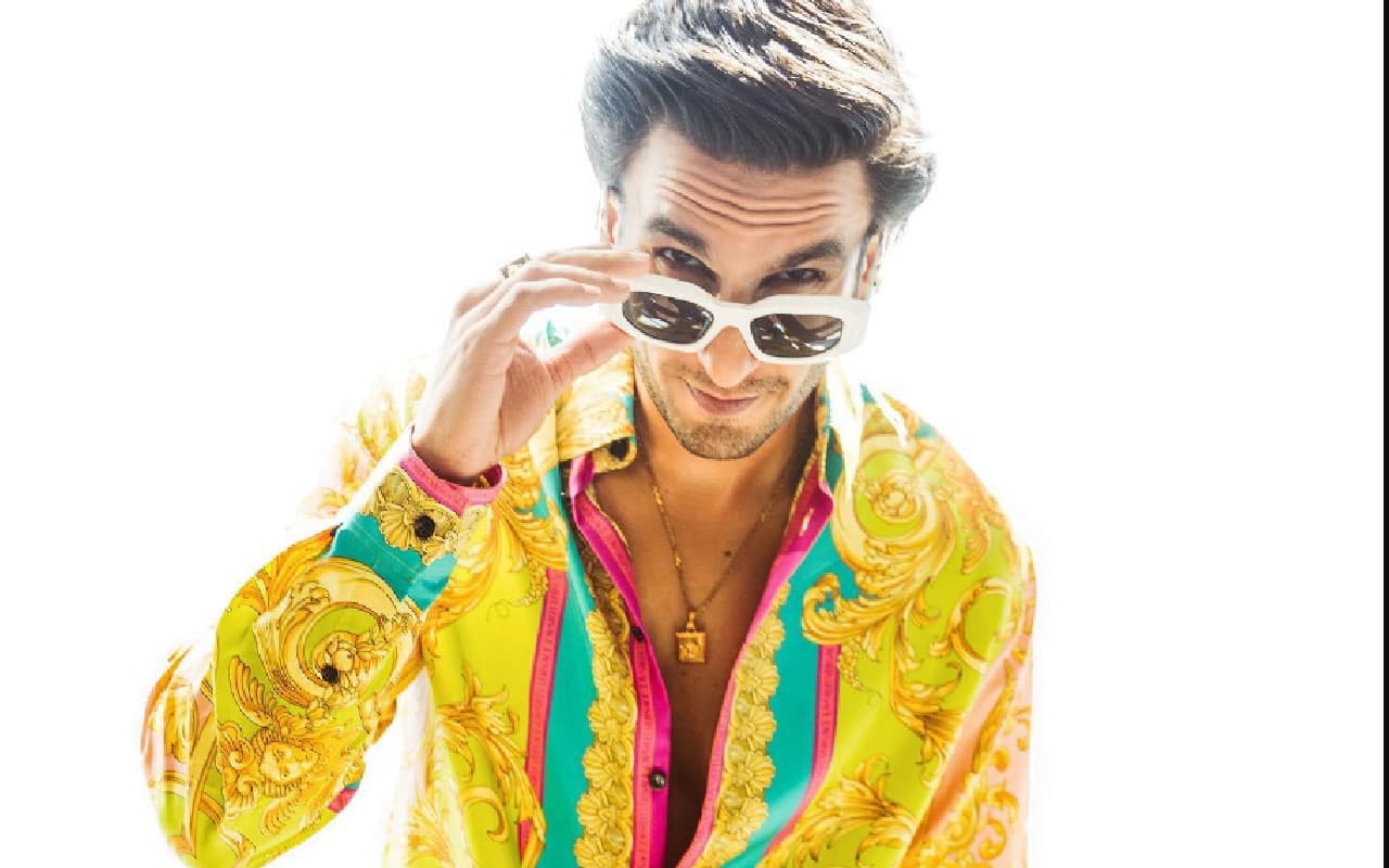 Cirkus Teaser: रणवीर सिंह ने शेयर किया सर्कस का मोशन पोस्टर, जानें अब रिलीज होगा ट्रेलर