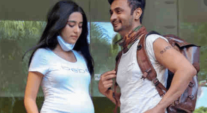 करीना अनुष्‍का के बाद अमृता राव भी हैं प्रेग्नेंट, बेबी बंप के साथ सामने आई पहली तस्वीर