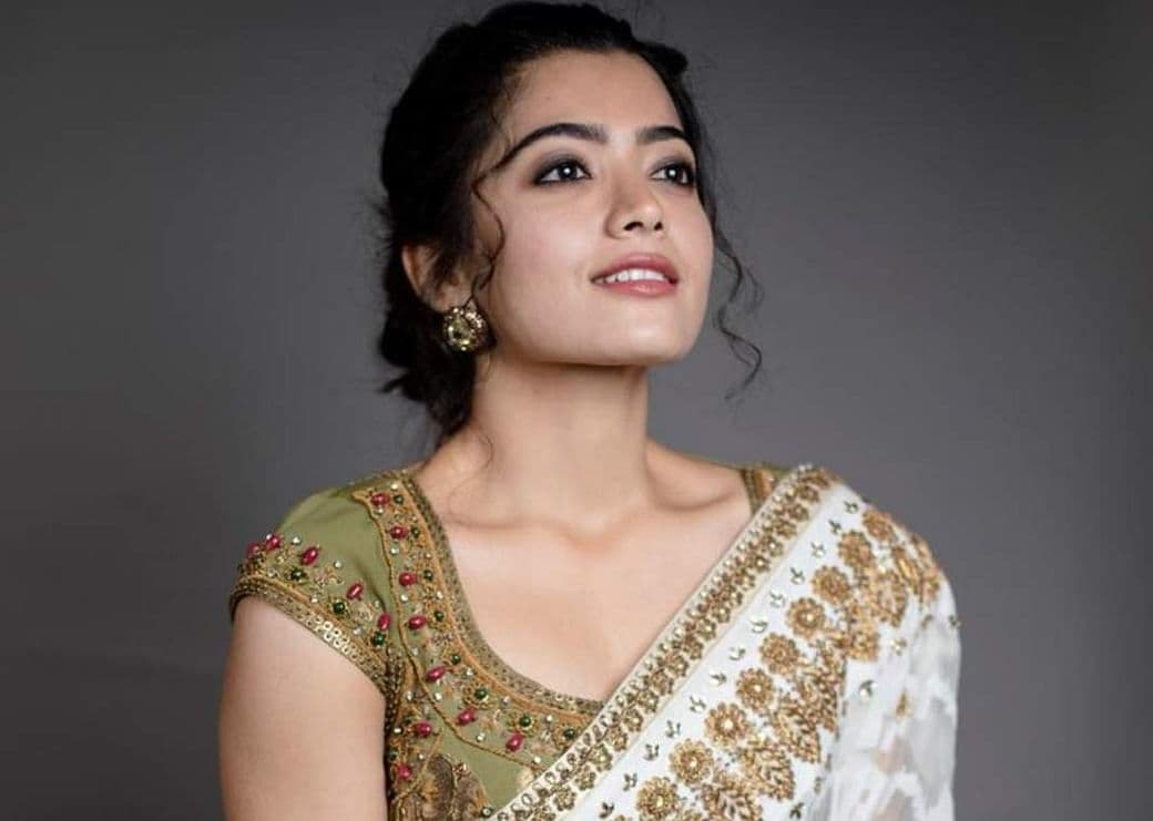 Rashmika Mandanna अपनी इस हरकत की वजह से हुई ट्रोल, गरीब बच्चों ने मांगा खाना,तो एक्ट्रेस ने दिया ये जवाब