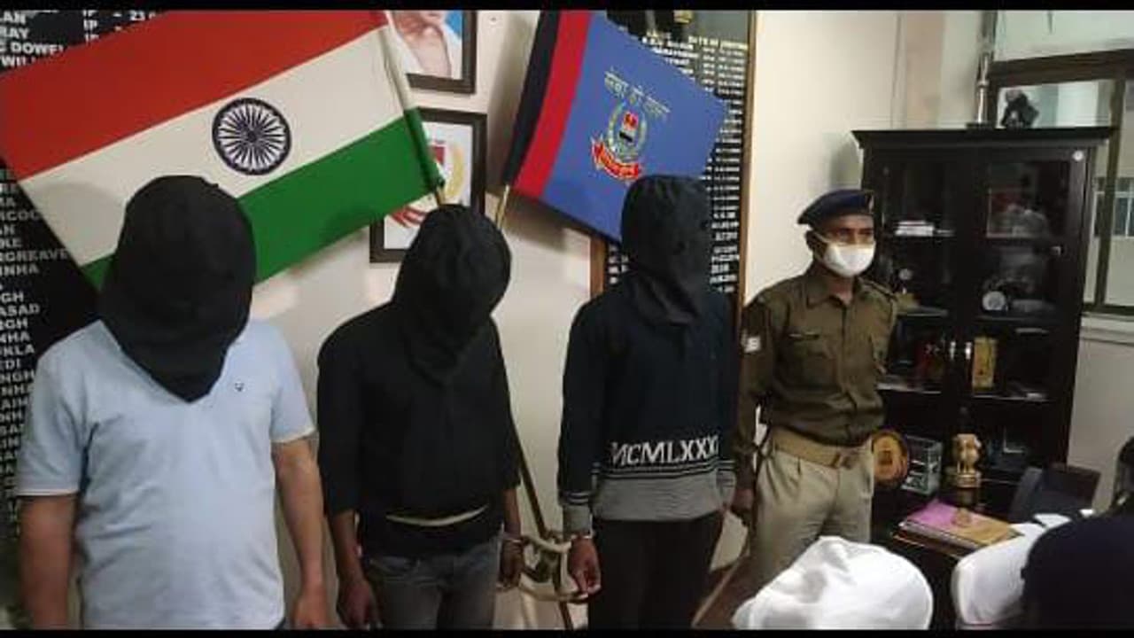 Jharkhand Crime News : राजस्व कर्मी सत्य प्रकाश श्रीवास्तव हत्याकांड का खुलासा, एक लाख की मिली थी सुपारी, जानें पूरा मामला