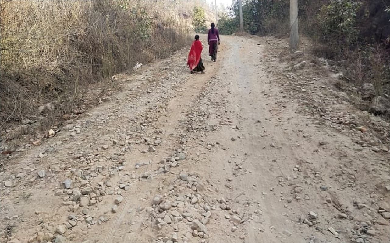 Jharkhand Village Story: झारखंड का एक गांव, जहां शादी करने से लोग करते हैं परहेज, वजह जान चौंक जाएंगे आप Jharkhand Village Story: झारखंड का एक गांव, जहां शादी करने से लोग करते हैं परहेज, वजह जान चौंक जाएंगे आप