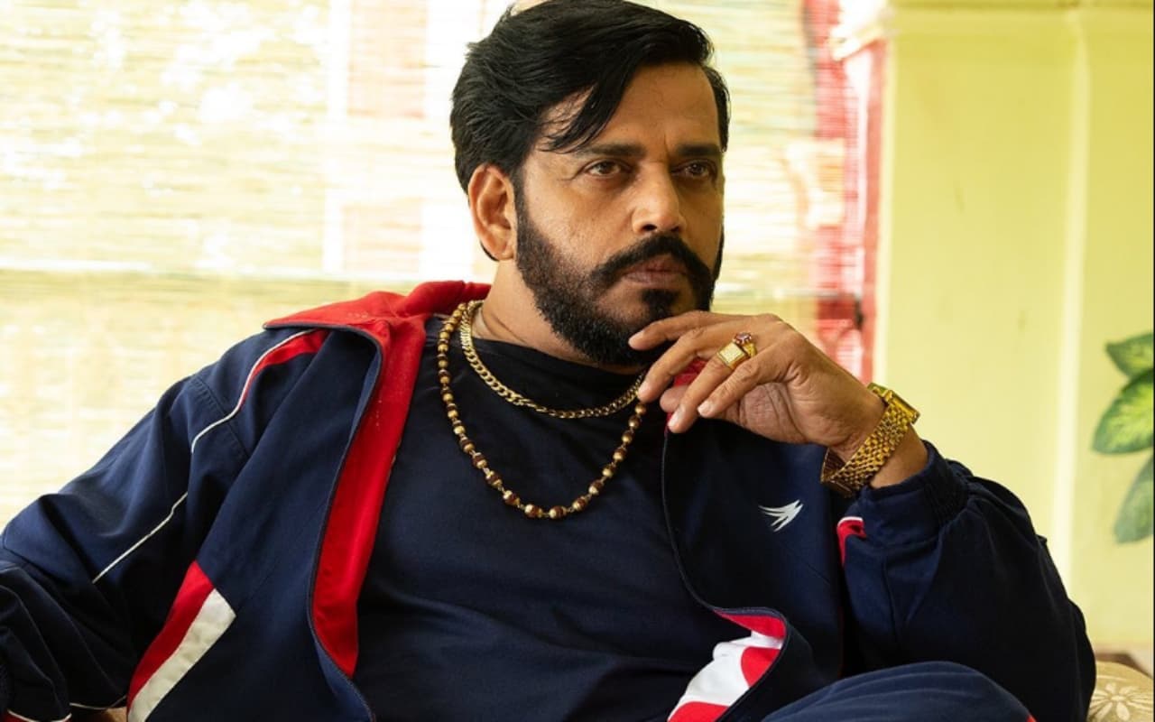 Ravi Kishan Birthday: कभी रामलीला में सीता का रोल निभाए थे रवि, ऐसे बने भोजपुरी के सुपरस्टार