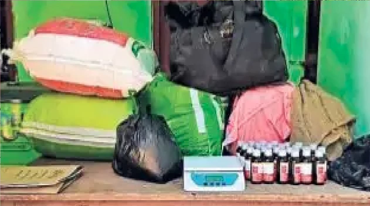 मधुबनी में बरामद मादक पदार्थ जांच के लिए भेजी गयी लेबोरेटरी, विशेषज्ञों की रिपोर्ट से होगा खुलासा