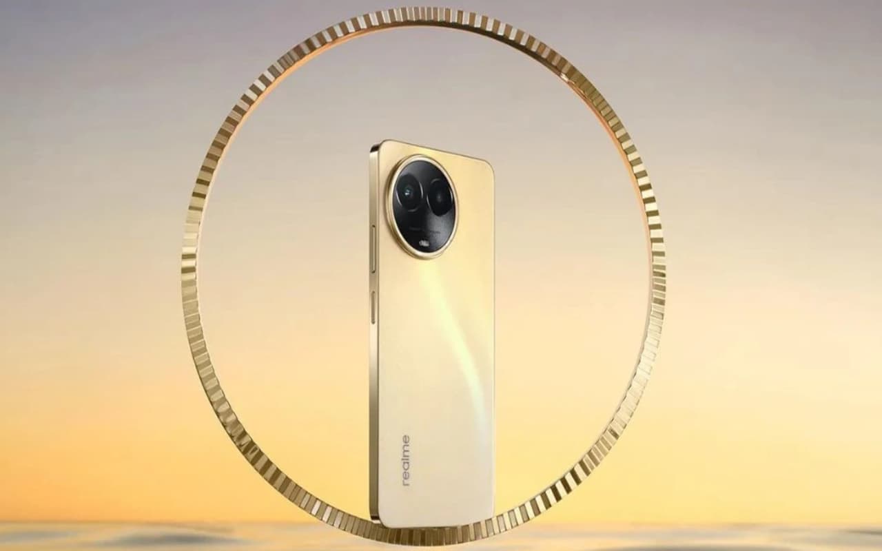 Realme के इस स्मार्टफोन पर 17 हजार रुपये तक बचाने का मौका, यहां पाएं स्पेक्स, कीमत और ऑफर्स की पूरी जानकारी