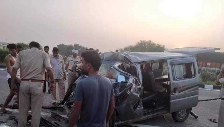 राजस्थान में भीषण हादसा : कार-ट्रक की टक्कर से REET परीक्षा देने जा रहे 5 स्टुडेंट की मौत, गहलोत ने जताया दुख