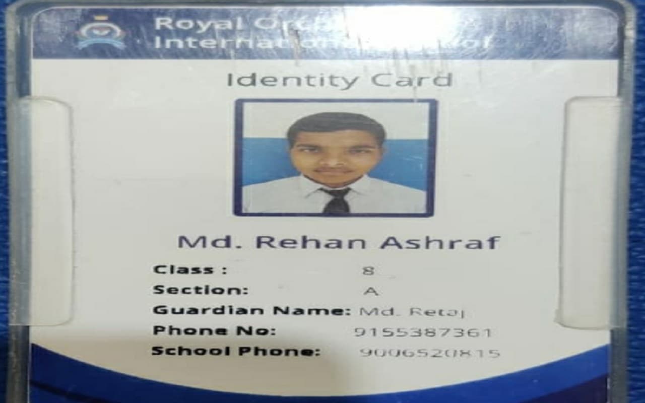 झारखंड: 8वीं के छात्र ने की खुदकुशी, स्कूल के प्राचार्य समेत तीन के खिलाफ केस दर्ज, ये है गंभीर आरोप झारखंड: 8वीं के छात्र ने की खुदकुशी, स्कूल के प्राचार्य समेत तीन के खिलाफ केस दर्ज, ये है गंभीर आरोप