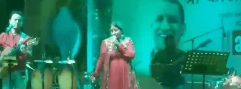 Varanasi News: शिव की नगरी में भजन संध्या के नाम पर फूहड़ता, रेखा भारद्वाज के 'नमक इश्क' पर बवाल