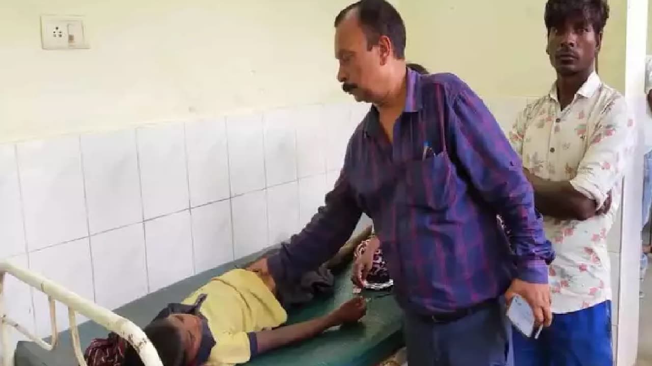 Gaya Bomb Blast : गया में बम विस्फोट से सरकारी स्कूल के दो बच्चे जख्मी, धमाके की आवाज से चार बच्चे बेहोश