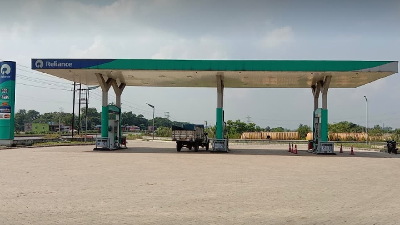 पेट्रोल-डीजल की कीमतों पर रिलायंस-बीपी ने सरकार को लिखी चिट्ठी, खुदरा कारोबार में टिक पाना मुश्किल