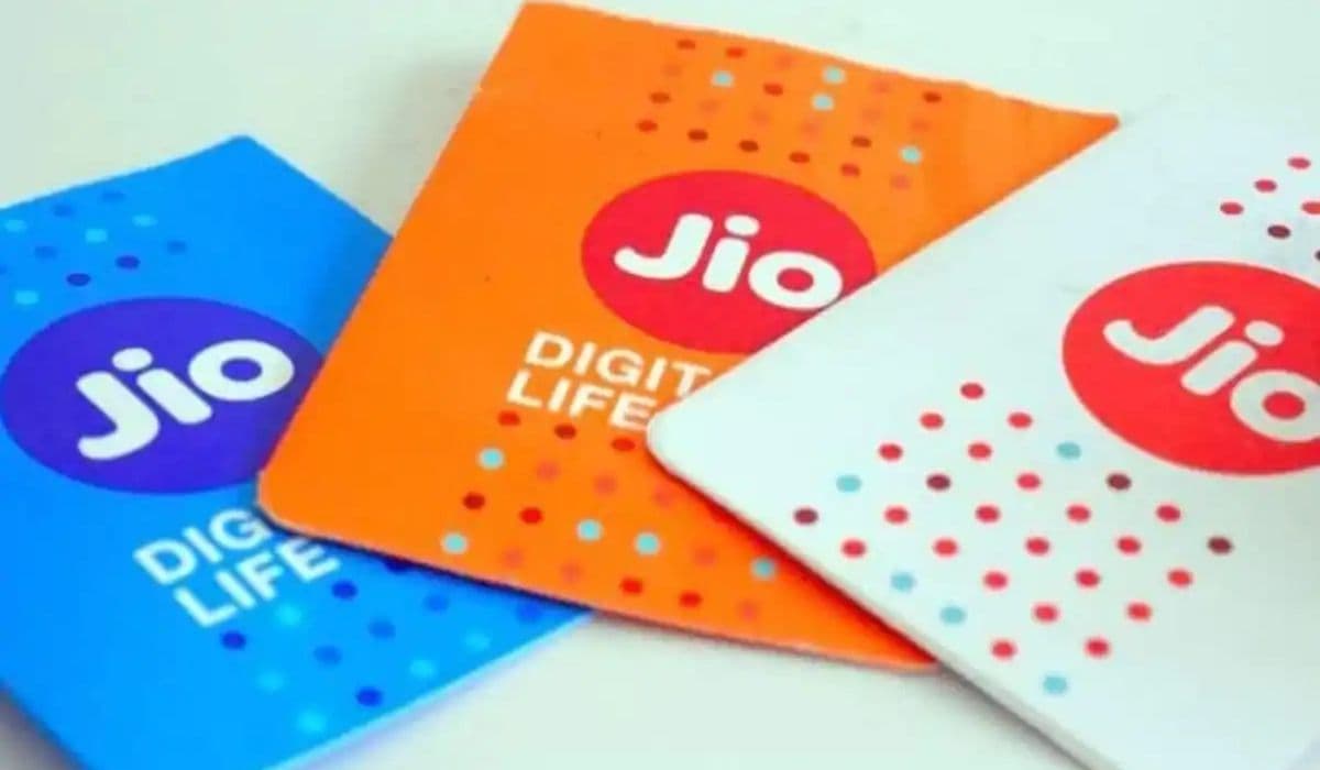 Reliance Jio: सिर्फ 599 रुपये में पाएं 100GB डेटा, फ्री Netflix और Amazon Prime सब्सक्रिप्शन