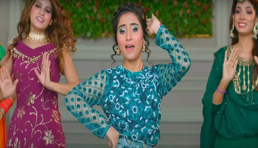 Haryanvi Song 2021 : रेणुका पंवार के 'डीजे पे नाचूंगी' सॉन्ग ने मचाया धमाल, ठुमके लगाती दिखीं सिंगर, VIDEO