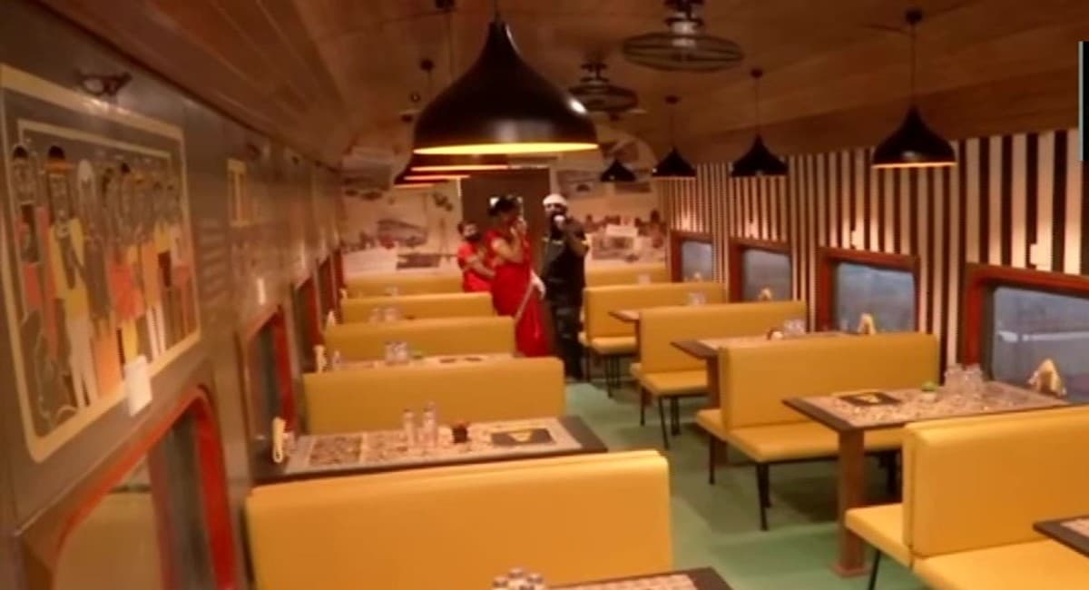 बड़ी राहत : महाराष्ट्र में 22 अक्टूबर से खुलेंगे थिएटर्स, रेस्टोरेंट और दुकानों को खोलने का बढ़ेगा समय