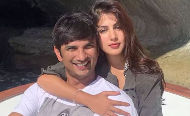 Sushant Singh Rajput death : अब रिया चक्रवर्ती ने लगाई अमित शाह से गुहार, मामले की हो CBI जांच