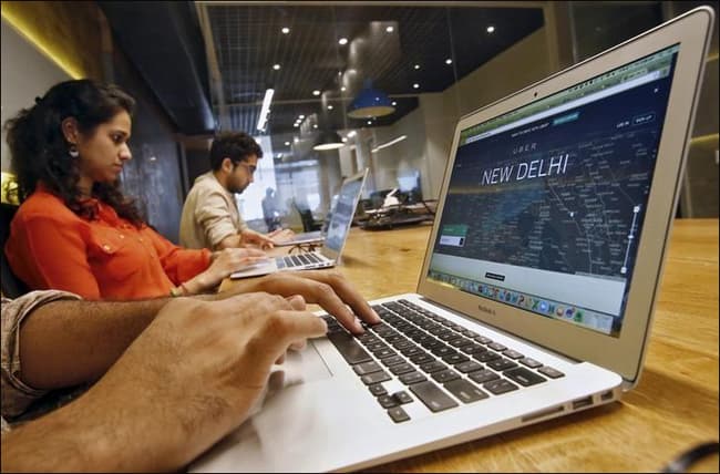 दूसरे देशों के मुकाबले भारत में ज्यादा भर्तियां कर रही हैं कंपनियां : रिपोर्ट
