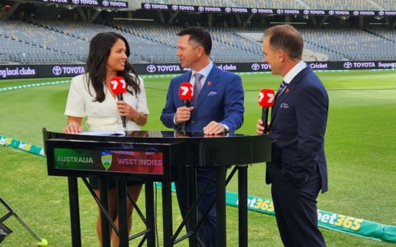 AUS vs WI: कमेंट्री पैनल में वापस लौटे रिकी पोंटिंग, अपने हेल्थ को लेकर दिया बड़ा अपडेट