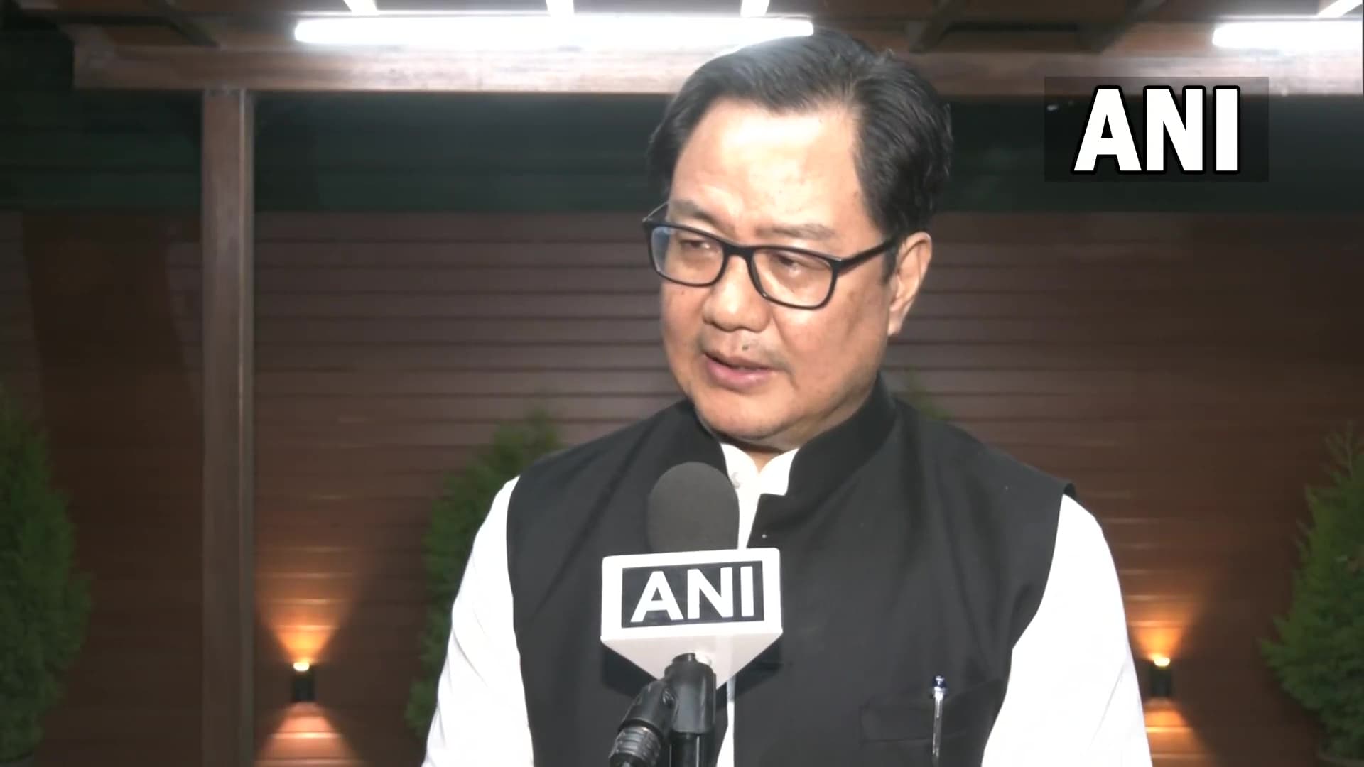 हरि सिंह ने भारत में शामिल होने का 3 बार किया था आग्रह, बोले रिजिजू- नेहरू ने ठुकराया था प्रस्ताव