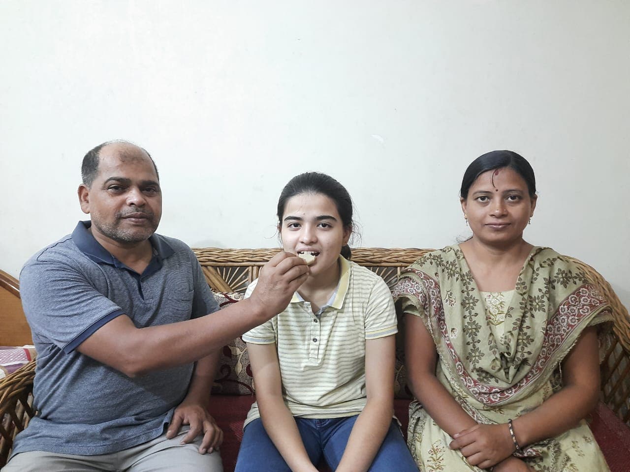 UP Board 12th Result 2023 Live: यूपी बोर्ड 12 वीं का रिजल्ट जारी, महोबा के शुभ छापरा स्टेट टॉपर, देखें List