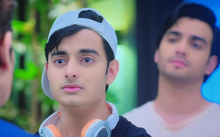 Anupama:काव्या के बच्चे को अपनाने से मना करेगा वनराज,रोमिल फंसेगा अधिक की चाल में, क्या अनुपमा करेगी उसकी मदद?