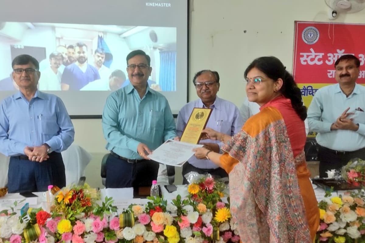 रिम्स में रक्तवीरों को मिला सम्मान, अपर मुख्य सचिव अरुण कुमार सिंह बोले-जल्द शुरू होगी ब्लड स्टोरेज यूनिट