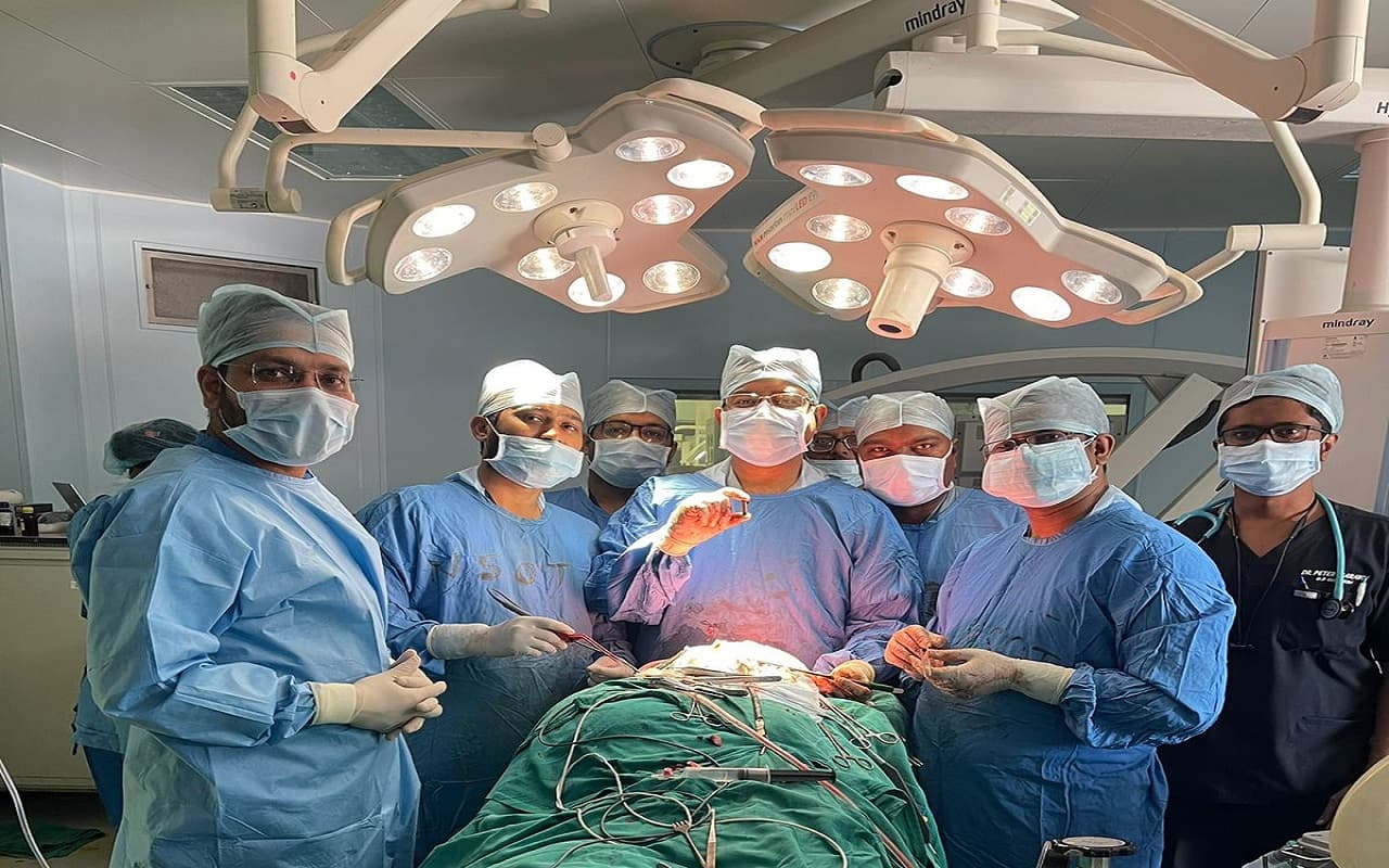 झारखंड: रिम्स के डॉक्टरों ने मौत के मुंह से निकाला, गर्भवती महिला पुलिसकर्मी व बच्चे को मिला नया जीवन