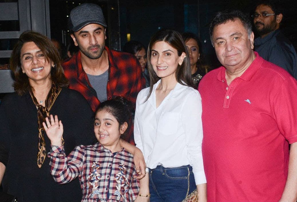 Rishi Kapoor death: ऋषि कपूर के निधन पर परिवार ने जारी किया बयान, प्रशंसकों से की ये अपील