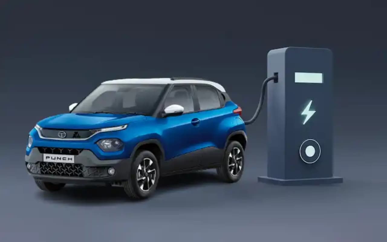 Tata Punch EV Launch: दुर्गा पूजा में लॉन्च हो सकती Tata Punch EV, जानिए कार से जुड़ी हर डिटेल