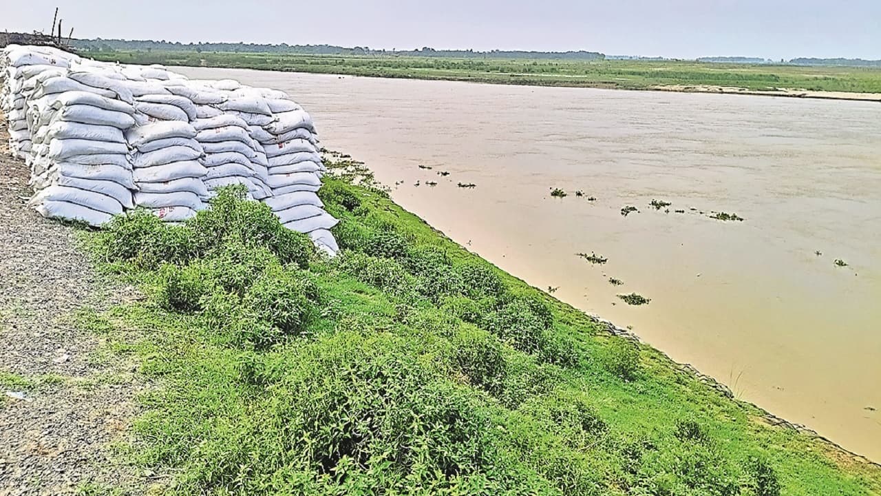 Bihar Flood Update: बिहार में बाढ़ के क्या हैं हालात? अपने जिले की नदियों का जानें ताजा अपडेट