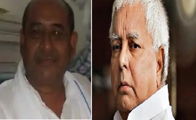 बिहार विधानसभा चुनाव 2020 : लालू की पार्टी आरजेडी को एक और बड़ा झटका, पूर्व विधायक विजेंद्र यादव ने छोड़ी पार्टी, जानें… वजह