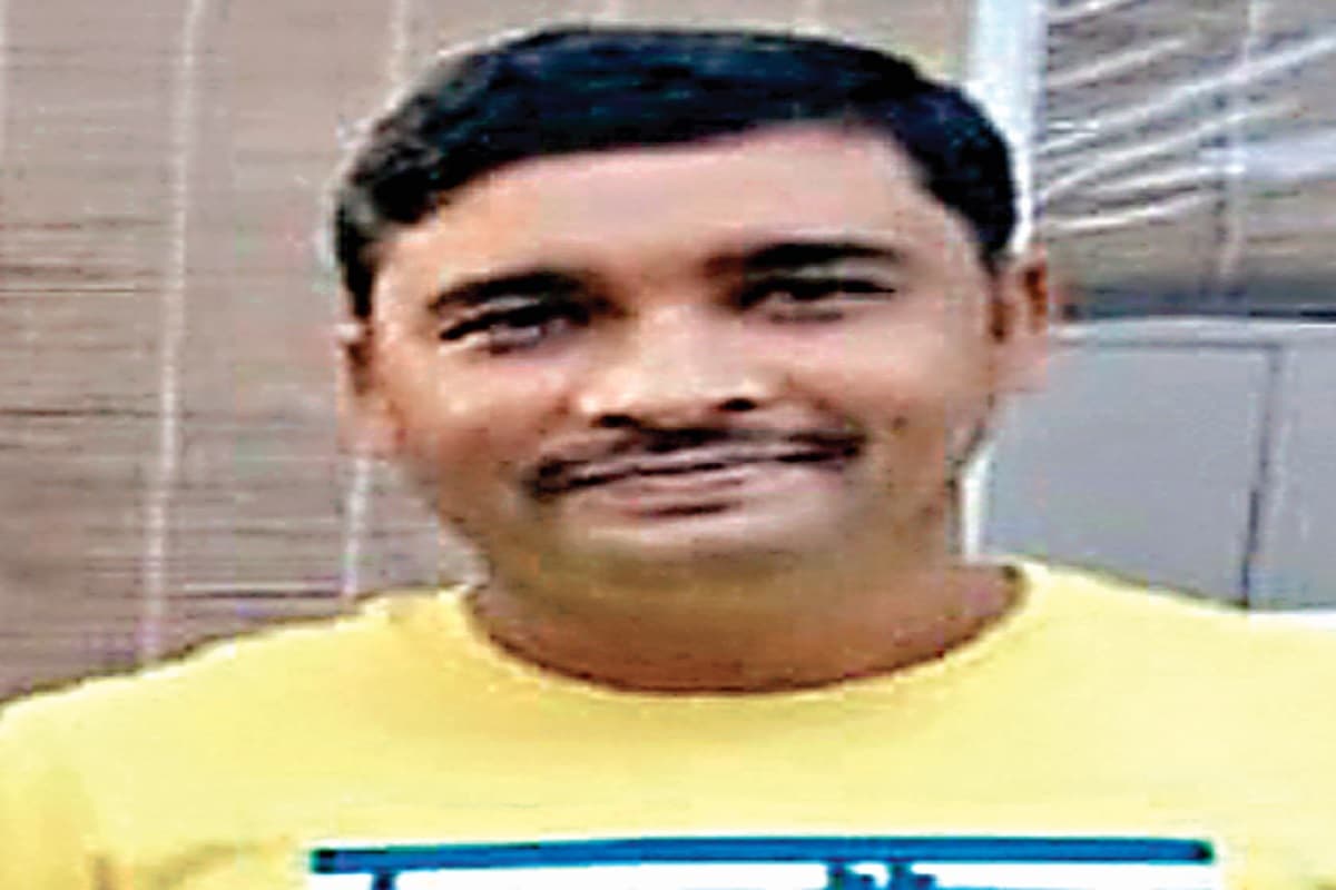 रांची के ओरमांझी में राजद नेता के प्लांट से पकड़ी गयी 108 पेटी नकली शराब, 4 लोग गिरफ्तार, जानें पूरा मामला