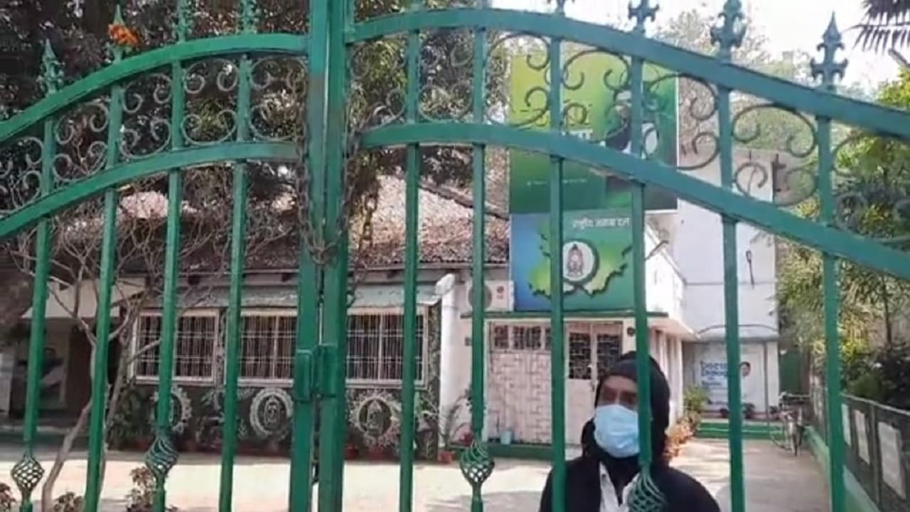 H3N2 वायरस को लेकर स्वास्थ्य मंत्री की पार्टी भी अलर्ट, राजद ऑफिस में बिना मास्क के नो एंट्री