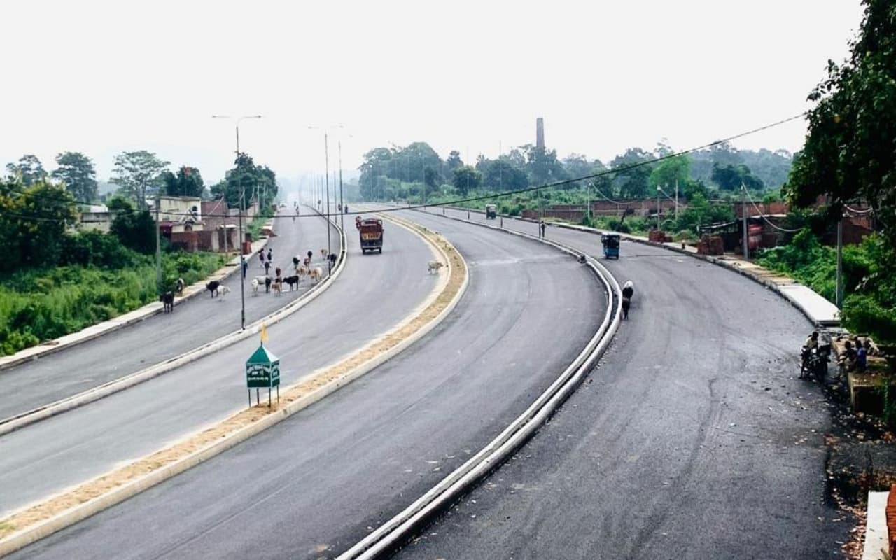 झारखंड की पहली 8 लेन सड़क का 84 फीसदी काम पूरा, जानें कब से शुरू होगा फिनिशिंग वर्क