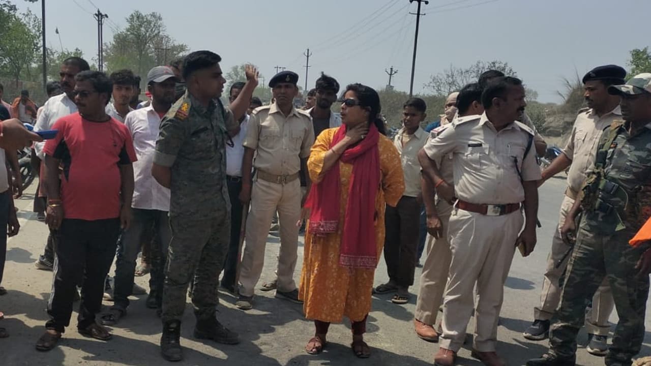 कोडरमा में दो हादसे, पत्थर खदान में मजदूर की मौत, तो सड़क दुर्घटना में मौत पर आक्रोशितों ने सड़क किया जाम