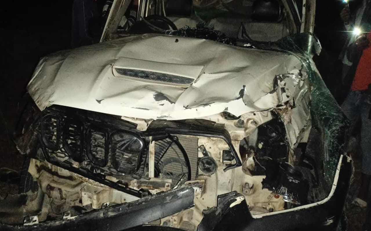 Jharkhand News: पलामू के विशुनपुर मोड़ के पास सड़क हादसा, स्कार्पियो ड्राइवर सहित 5 लोगों की मौत, एक घायल