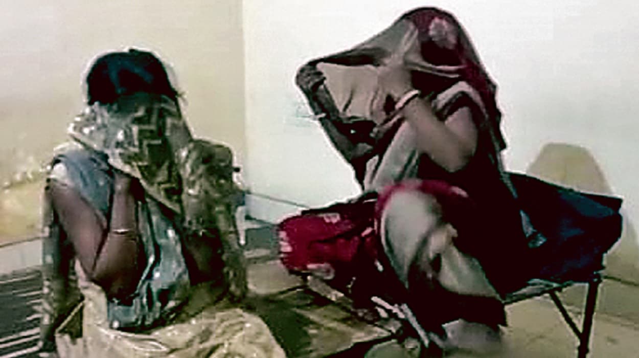 Jharkhand Crime News: युवती को लिफ्ट देना पड़ा महंगा, बाइक सवार को अपने जाल में फंसाकर लूट लिये सारे पैसे