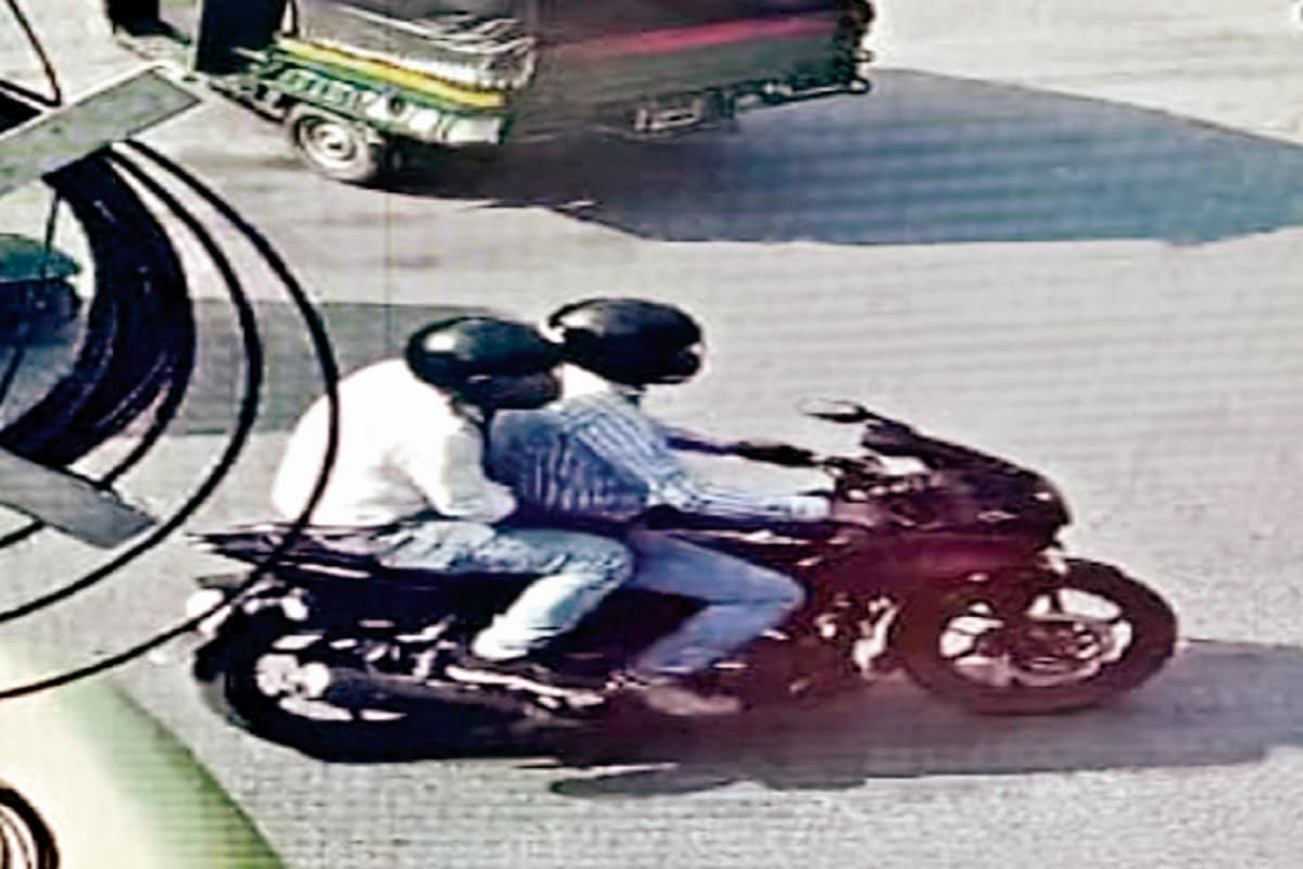 बेगुसराय में हथियार के दम पर CSP संचालक से 2.59 लाख की लूट, पुलिस अपराधियों की तलाश में जुटी