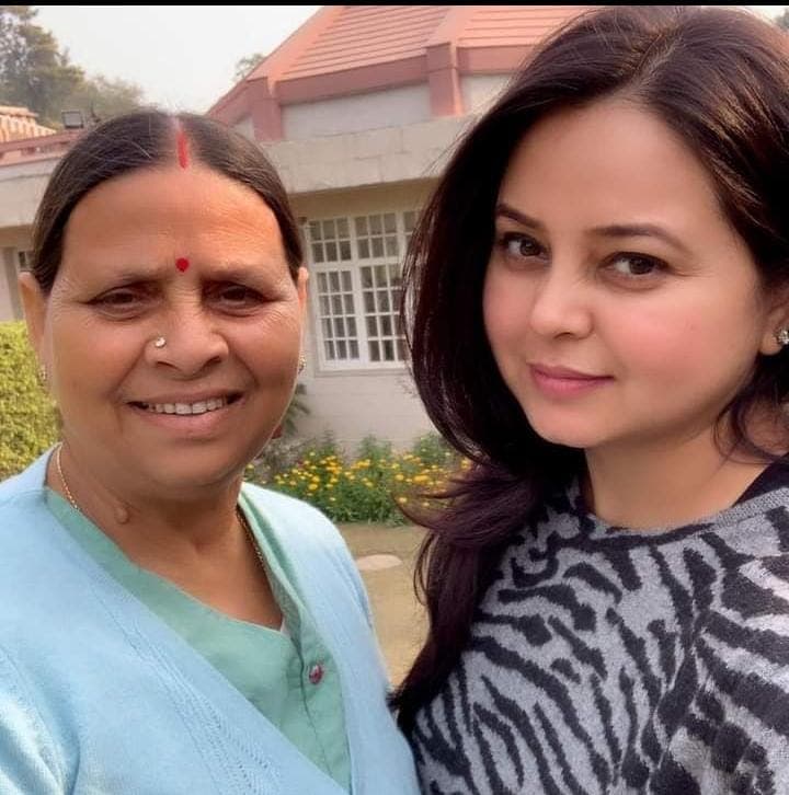 RJD सुप्रीमो लालू यादव की रिहाई के लिए राष्ट्रपति का सहारा ! बेटे तेजप्रताप के बाद अब बेटी रोहिणी ने महामहिम को लिखा आजादी पत्र