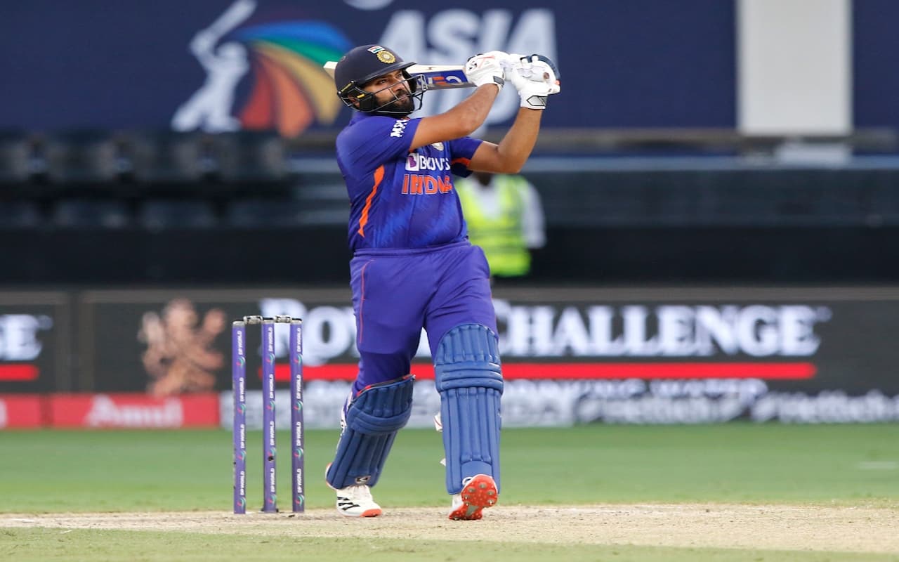 इन बल्लेबाजों ने इस साल इंटरनेशनल क्रिकेट में जड़े हैं सबसे अधिक छक्के, जानें कौन खिलाड़ी है पहले स्थान पर