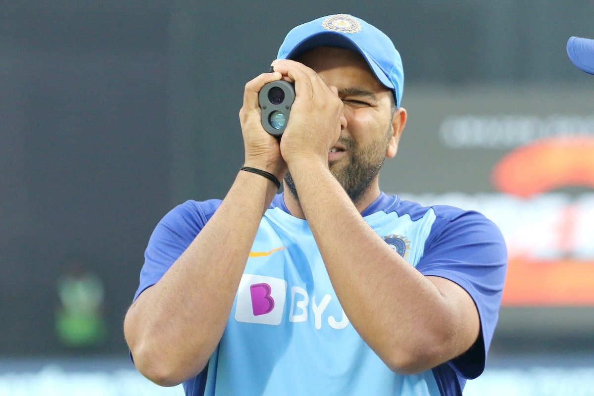 India vs England 3rd T20: रोहित की वापसी पर कौन बल्लेबाज बनेगा बलि का बकरा, इस प्लेइंग XI के साथ उतर सकती है कोहली ब्रिगेड