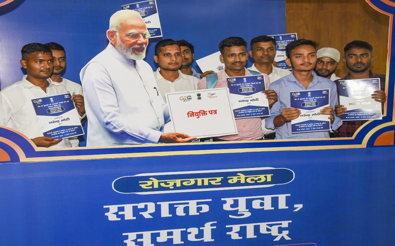 रोजगार मेले को कांग्रेस ने बताया 'सबसे बड़ा जुमला', बोले जयराम रमेश- फेल हुआ हर साल 2 करोड़ नौकरी का वादा