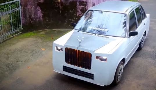 Video: मारुति 800 या Rolls Royce? 18 वर्षीय केरल के इस युवक ने बनाया ऐसा डिजाइन देख कर सब हैं दंग!