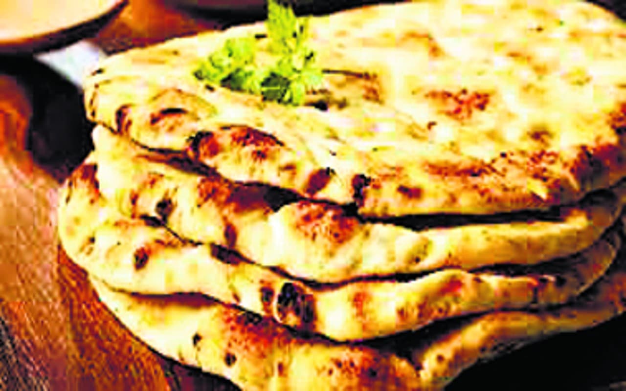 जायका: सर्दियों में बदलने लगता है खाने का स्वाद, घरों में बनती हैं तरह तरह की रोटियां