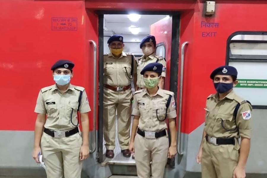 Indian Railways : अब महिलाओं की रेलयात्रा को सुरक्षित बनायेगा ‘मेरी सहेली’ अभियान Indian Railways : अब महिलाओं की रेलयात्रा को सुरक्षित बनायेगा ‘मेरी सहेली’ अभियान