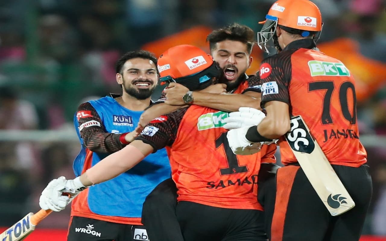 IPL Points Table: राजस्थान पर हैदराबाद की जीत से प्वाइंट्स टेबल में हुआ बड़ा उलटफेर, जानिए सभी टीमों का हाल