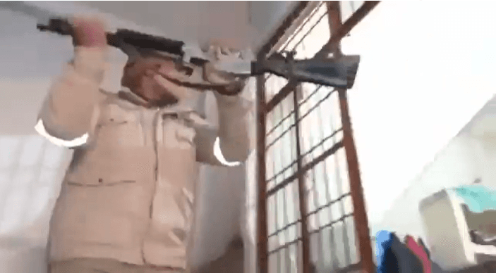 RRB-NTPC Result: प्रयागराज में पुलिस ने हॉस्टल में घुसकर छात्रों को पीटा, प्रियंका गांधी ने सरकार को घेरा