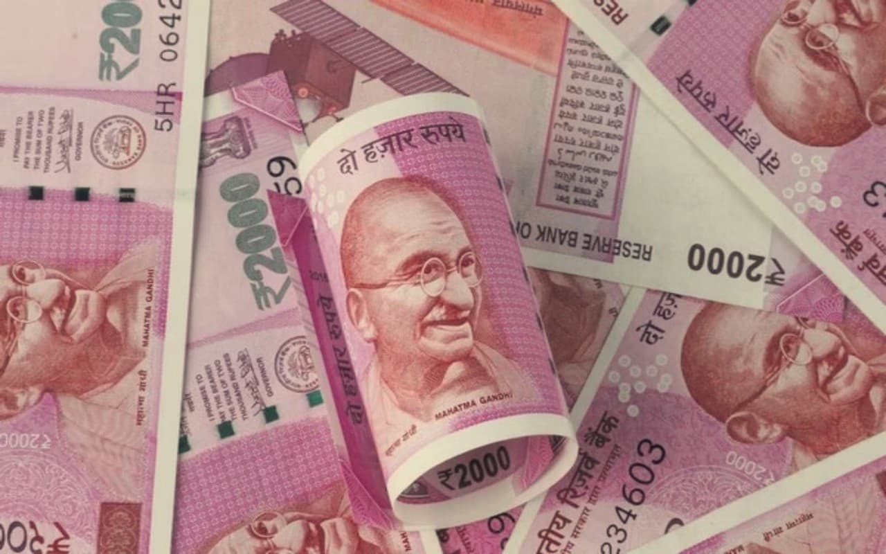 2 हजार के नोट बदलने की बढ़ी तारीख, जानें कब तक का मिला समय और क्या है प्रक्रिया?